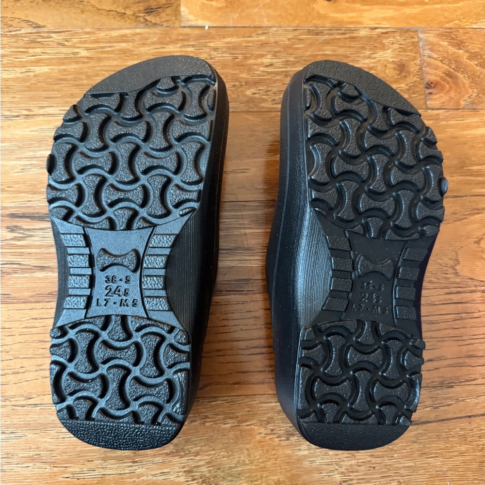 Birkenstock non-slip clogs 38